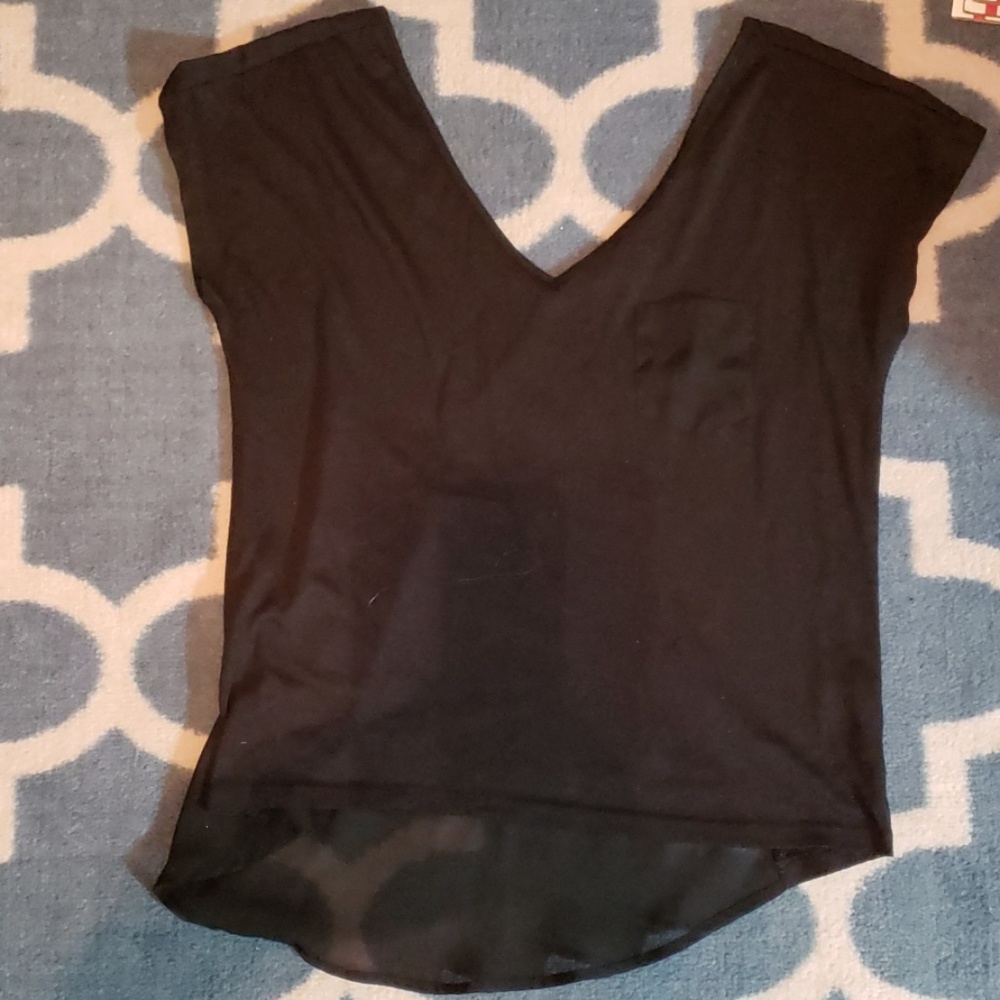 MUDD black vneck with shear v in back
